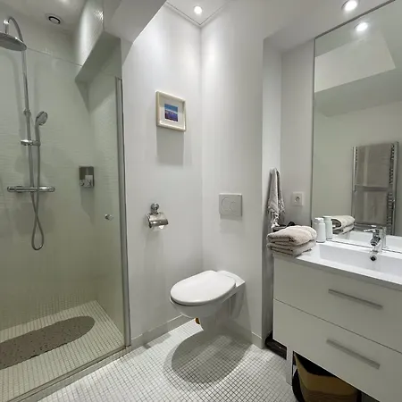 Magenta Mama - Comfort & Charm In Carre D'or - Near Apartment *