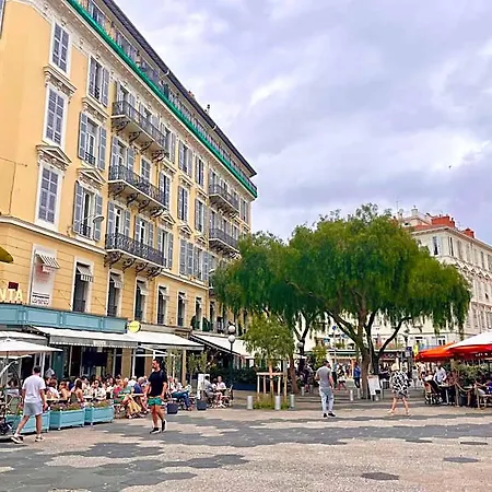 Magenta Mama - Comfort&charm In Carré D'or - Near Appartement